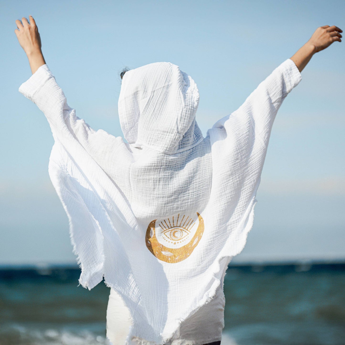 Evil Eye and Moon Double Gauze White Hooded Robe : Sage Green